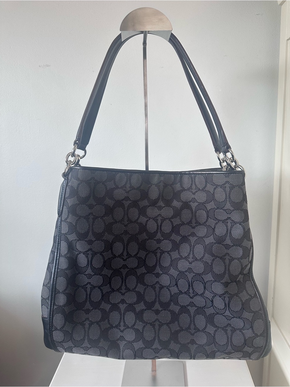 Coach Phoebe Shoulder Bag!